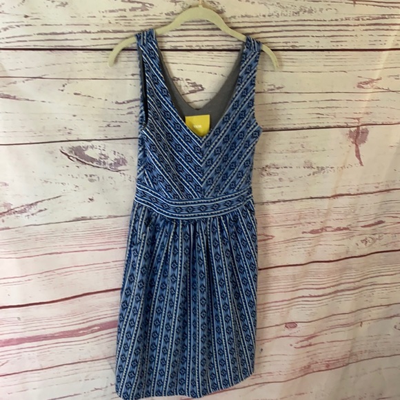 Maeve Dresses & Skirts - Anthropologie Maeve sleeveless dress